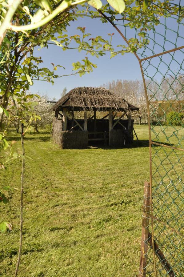 Les Rouches Acomodação com café da manhã Cormeray Exterior foto